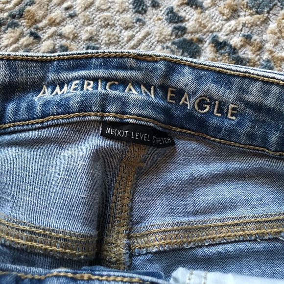 AE Midi Shorts - Picture 3 of 5